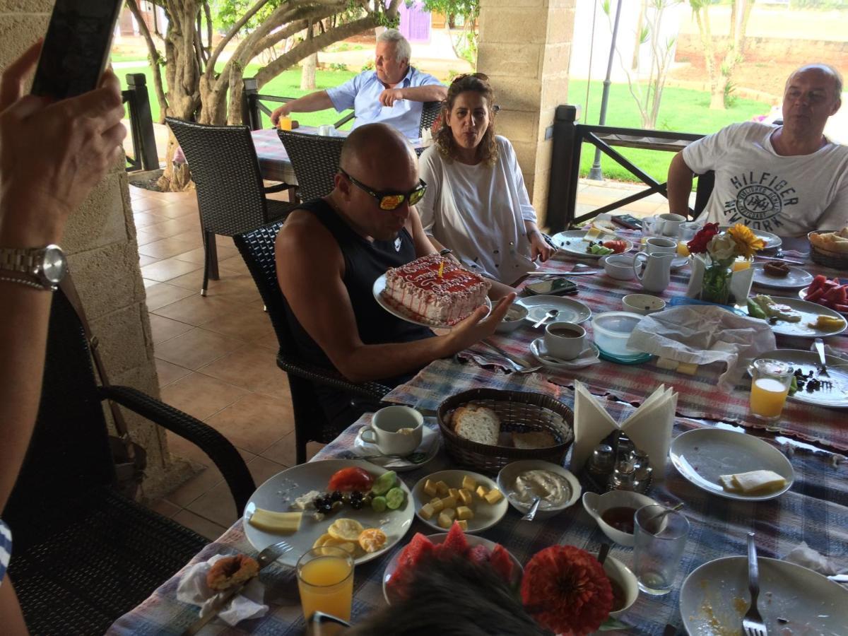 Villa Lembos Hotel Karpaz Rizokarpaso Eksteriør billede